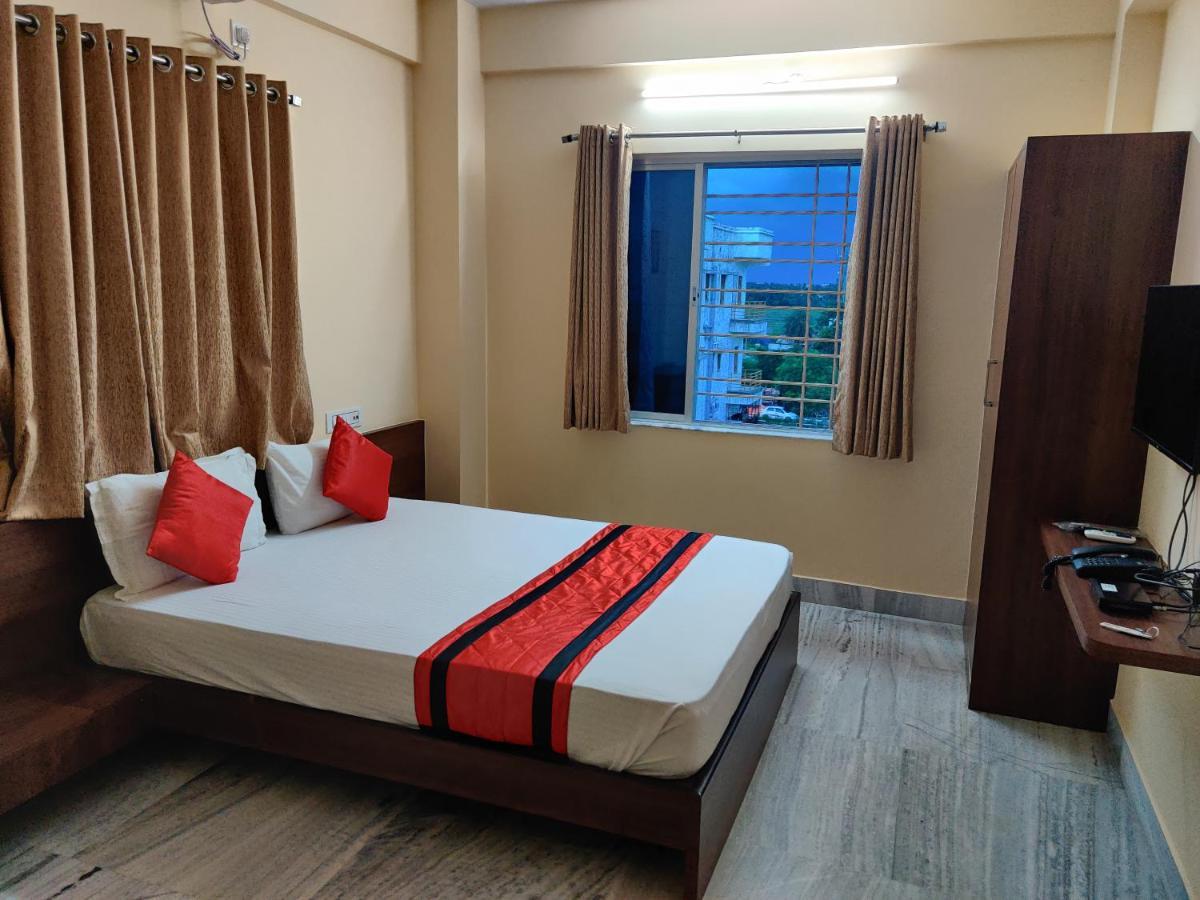 Sanjiva Suites Калькутта Экстерьер фото