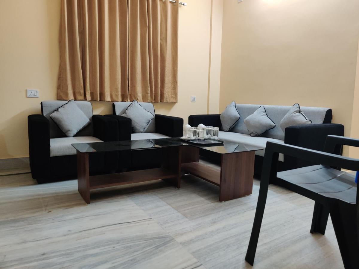 Sanjiva Suites Калькутта Экстерьер фото