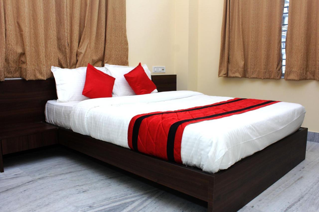 Sanjiva Suites Калькутта Экстерьер фото