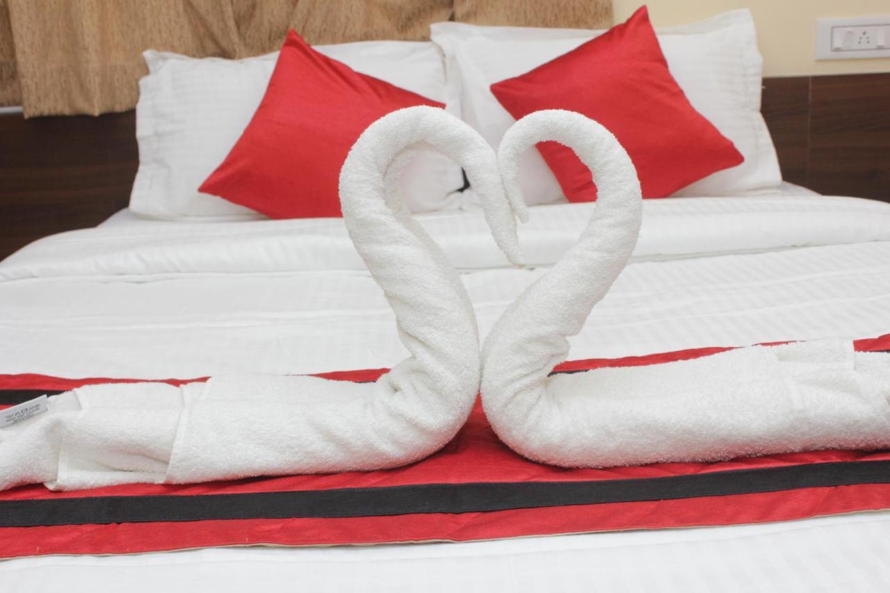 Sanjiva Suites Калькутта Экстерьер фото